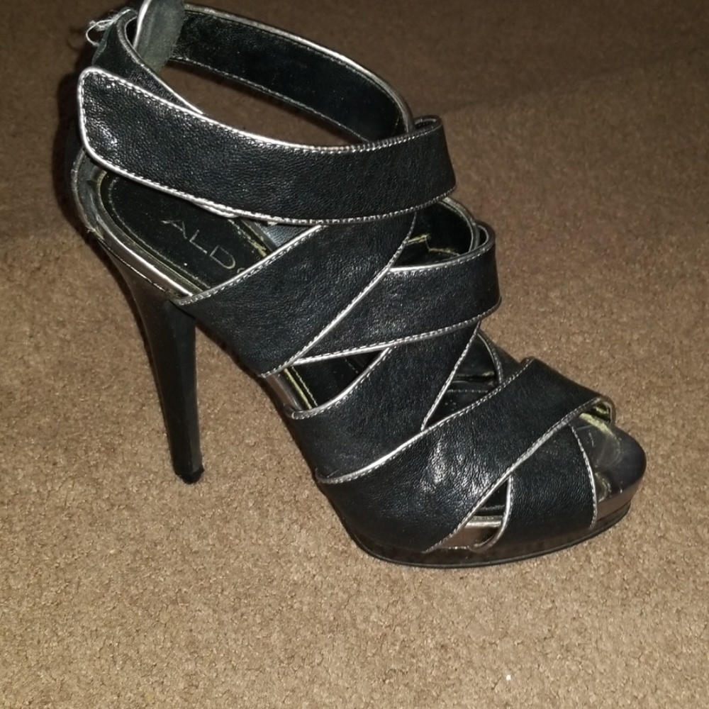 Aldo pumps black and silver
